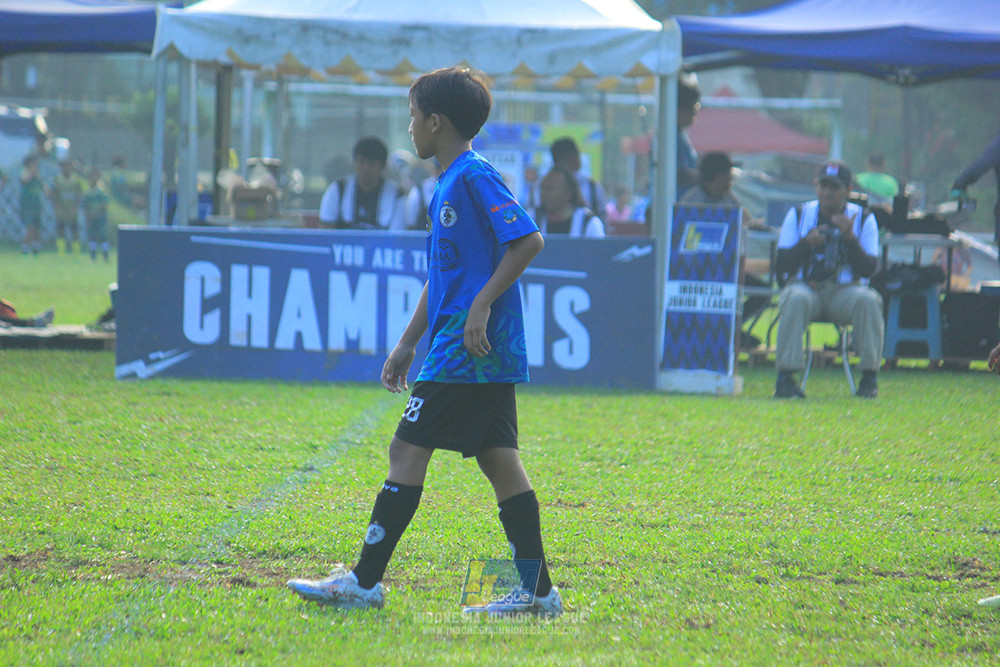 ijl u11 240526 steelford united vs kids soccer family