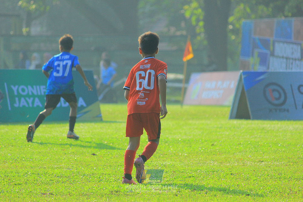 ijl u11 240526 steelford united vs kids soccer family