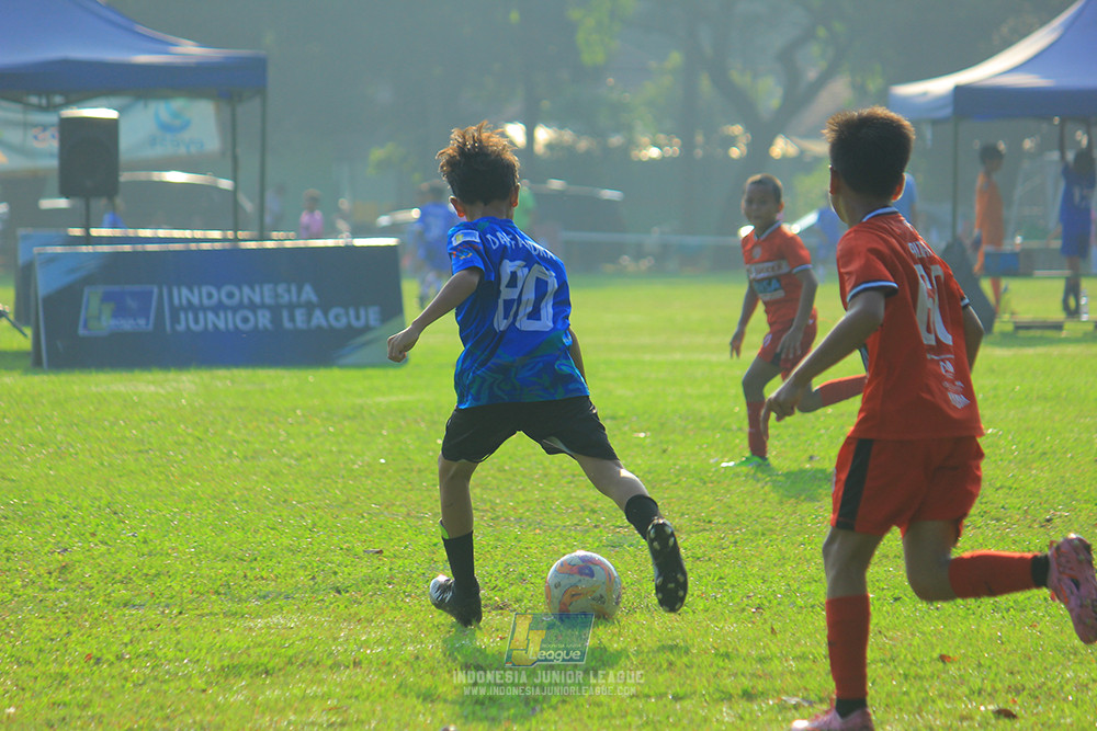 ijl u11 240526 steelford united vs kids soccer family