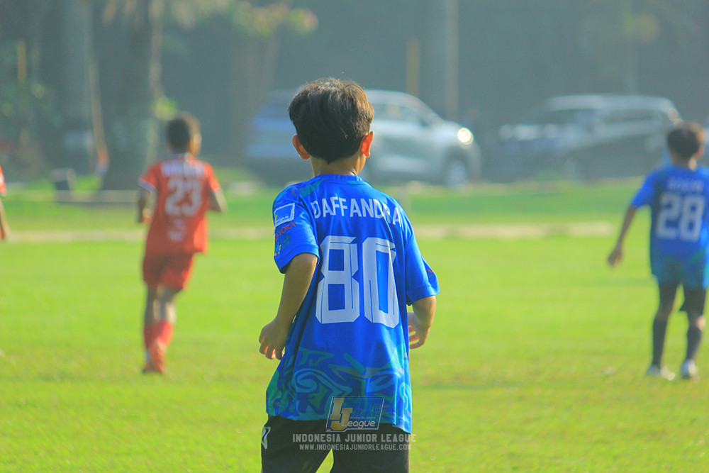 ijl u11 240526 steelford united vs kids soccer family