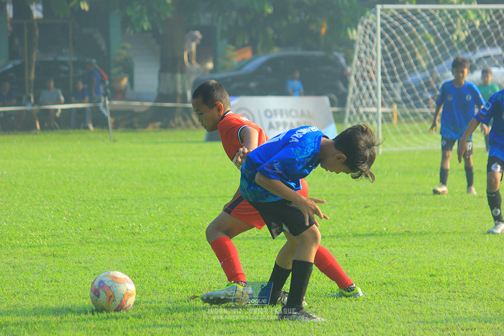 ijl u11 240526 steelford united vs kids soccer family