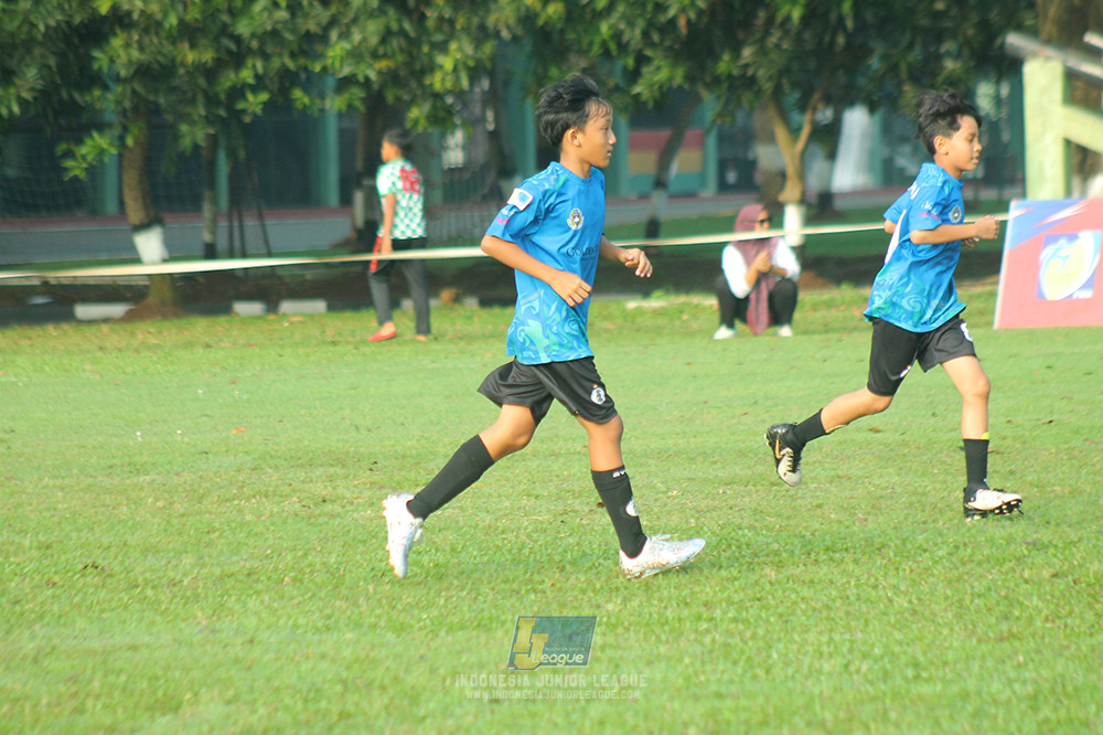 ijl u11 240526 steelford united vs kids soccer family