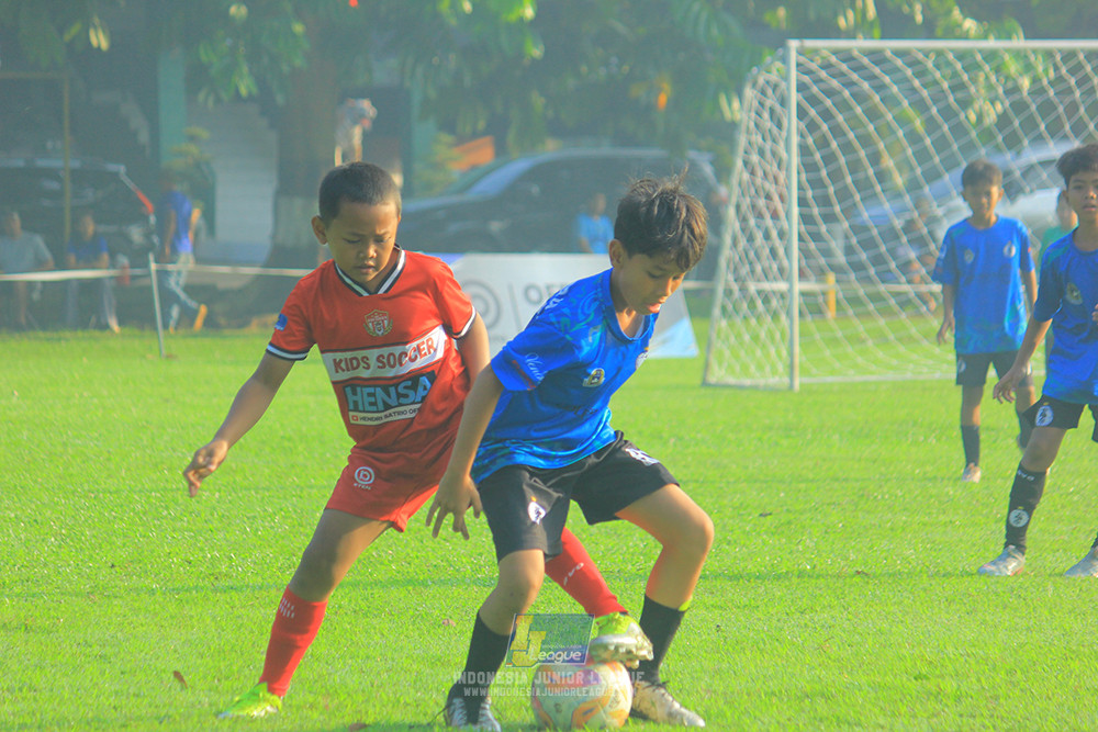 ijl u11 240526 steelford united vs kids soccer family