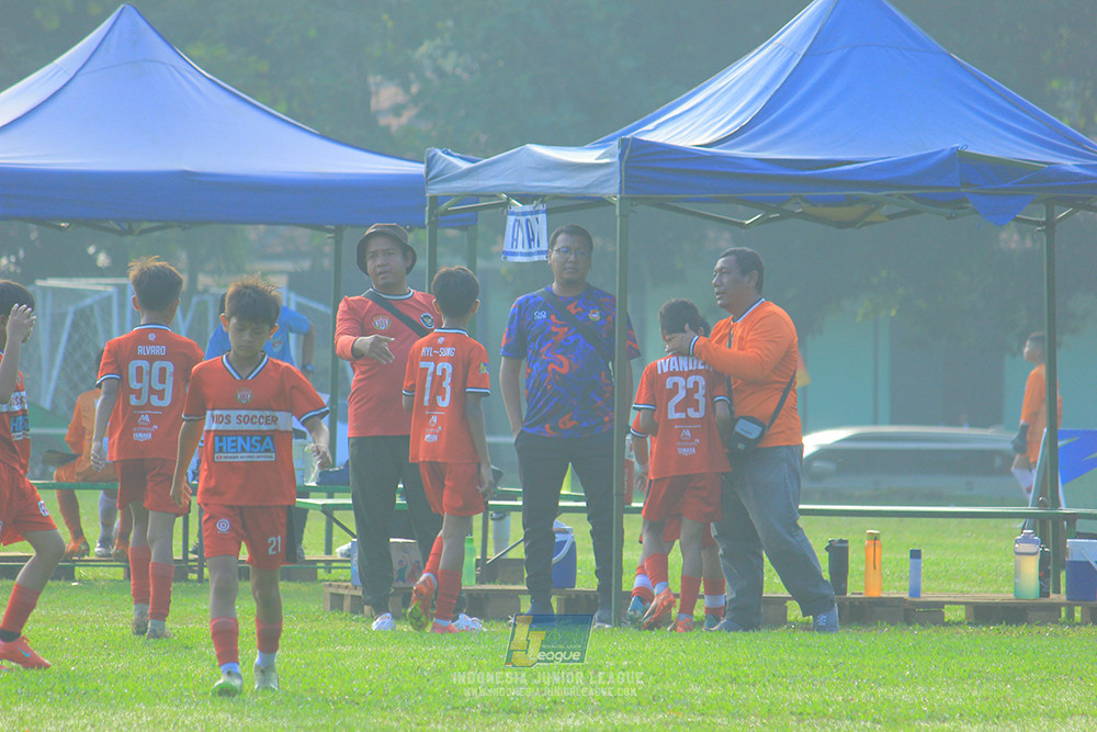 ijl u11 240526 steelford united vs kids soccer family
