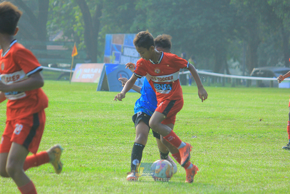 ijl u11 240526 steelford united vs kids soccer family