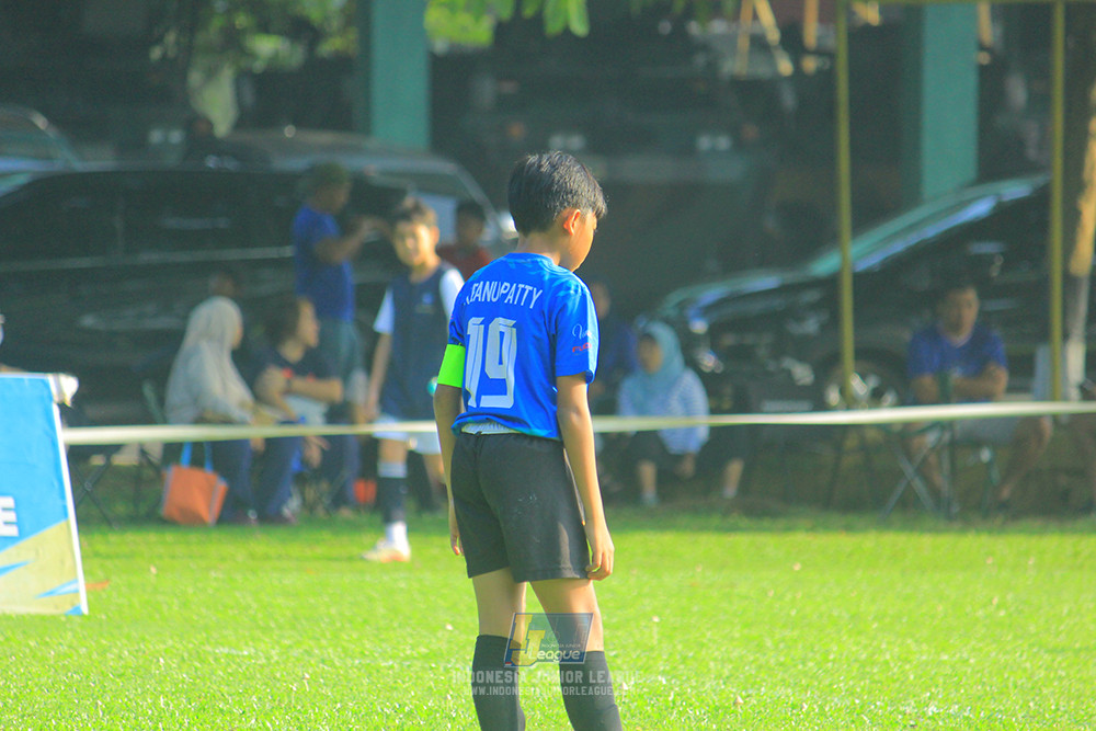 ijl u11 240526 steelford united vs kids soccer family