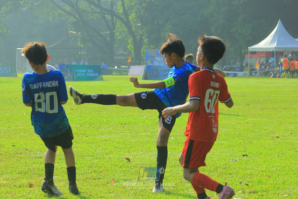 ijl u11 240526 steelford united vs kids soccer family