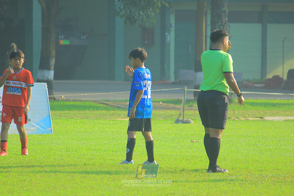 ijl u11 240526 steelford united vs kids soccer family