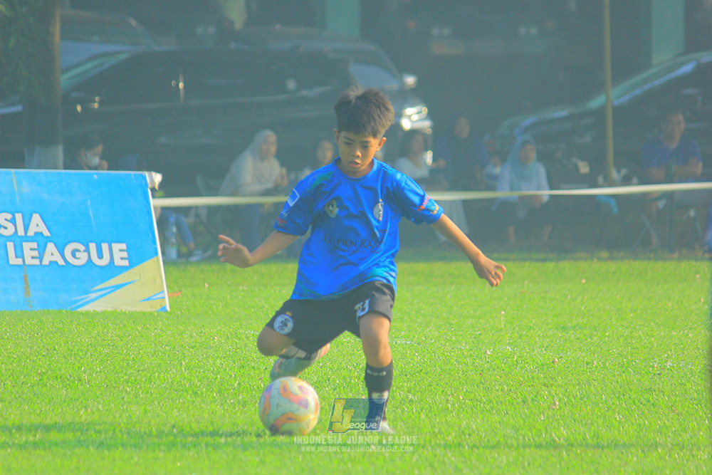 ijl u11 240526 steelford united vs kids soccer family