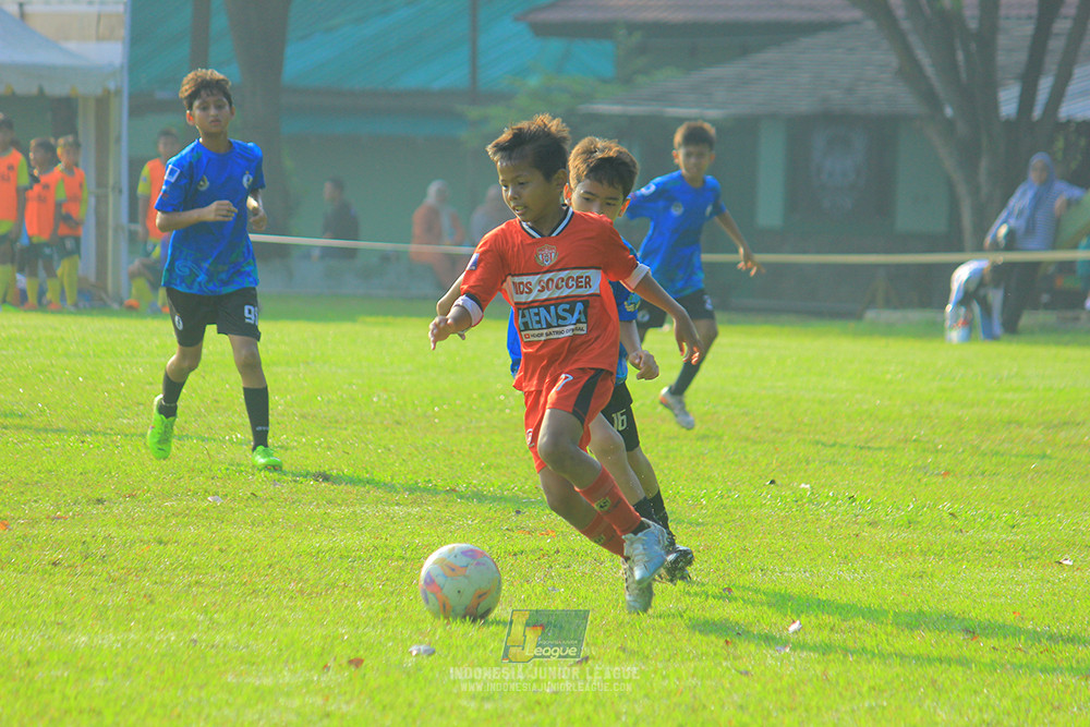 ijl u11 240526 steelford united vs kids soccer family