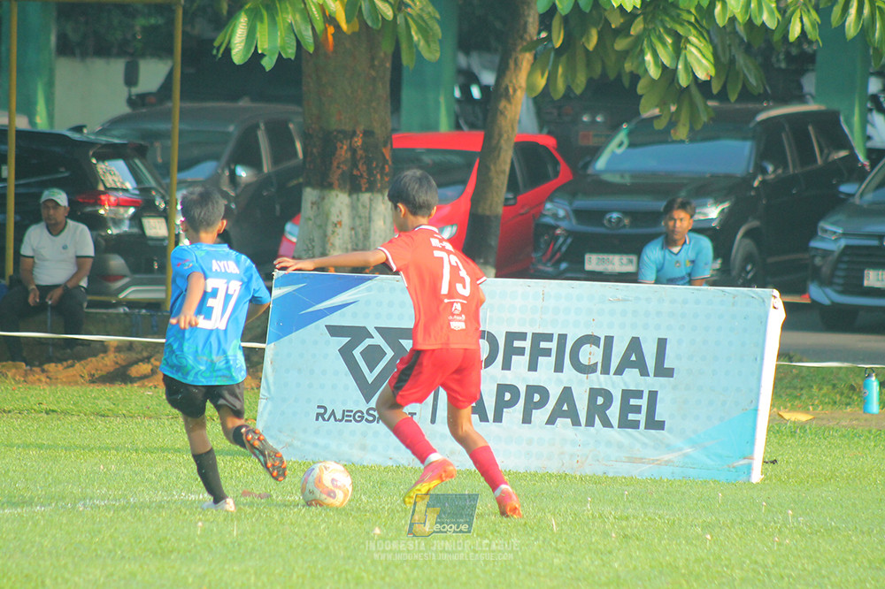 ijl u11 240526 steelford united vs kids soccer family
