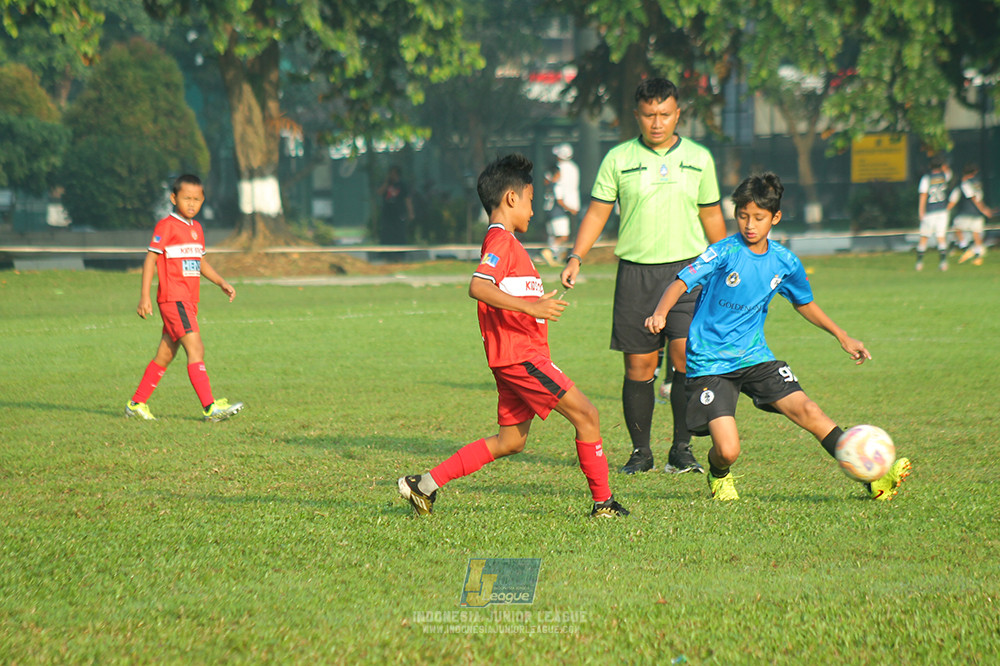 ijl u11 240526 steelford united vs kids soccer family