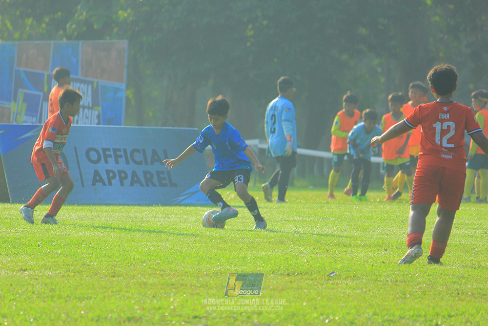 ijl u11 240526 steelford united vs kids soccer family