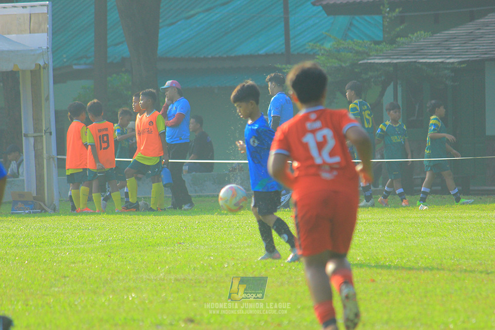 ijl u11 240526 steelford united vs kids soccer family
