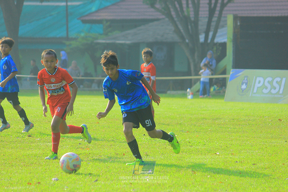 ijl u11 240526 steelford united vs kids soccer family
