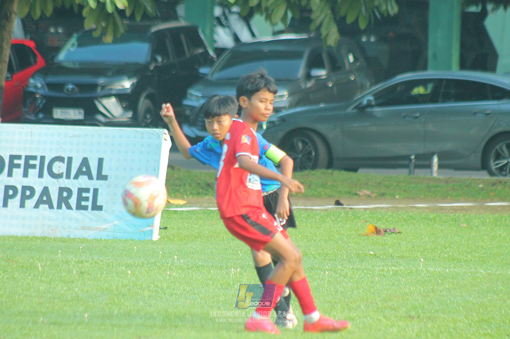 ijl u11 240526 steelford united vs kids soccer family