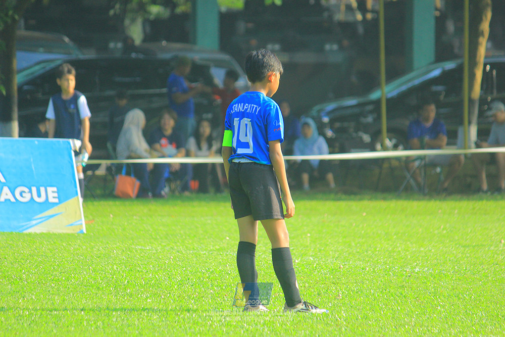 ijl u11 240526 steelford united vs kids soccer family