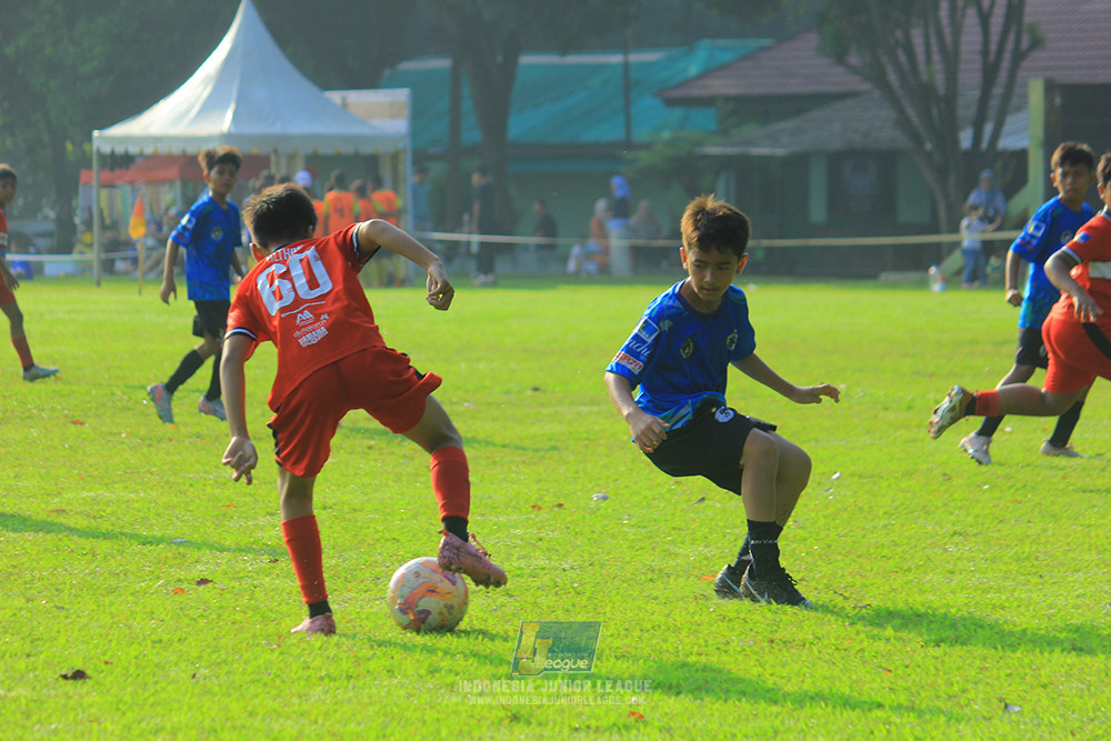 ijl u11 240526 steelford united vs kids soccer family