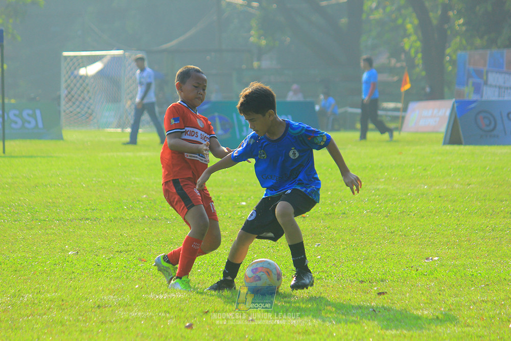 ijl u11 240526 steelford united vs kids soccer family