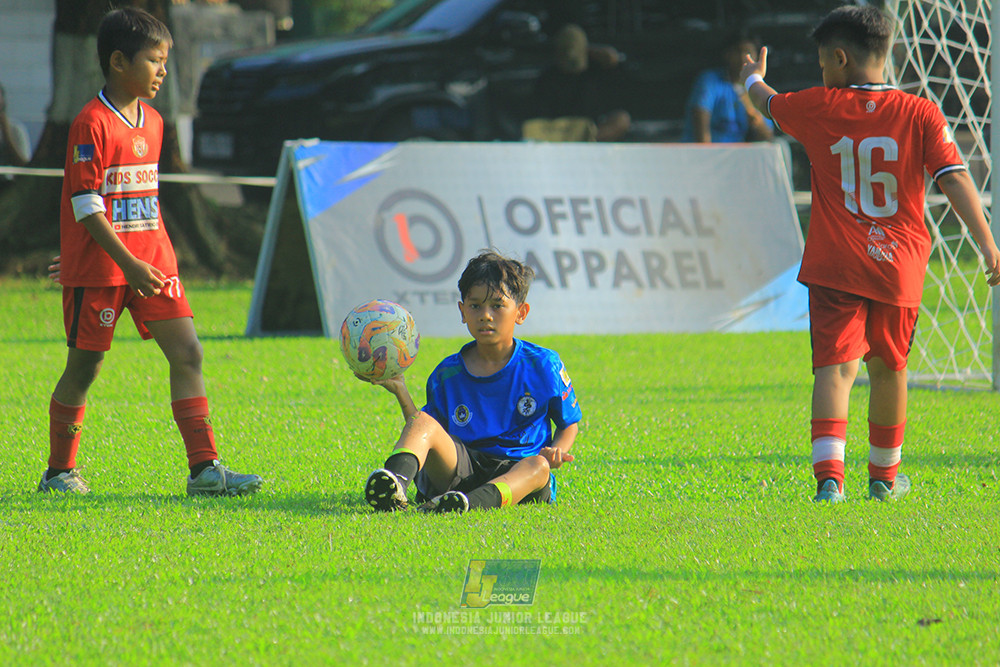 ijl u11 240526 steelford united vs kids soccer family