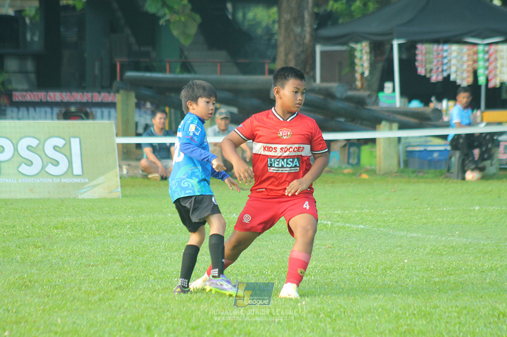 ijl u11 240526 steelford united vs kids soccer family
