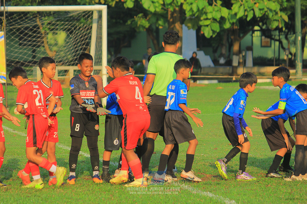 ijl u11 240526 steelford united vs kids soccer family