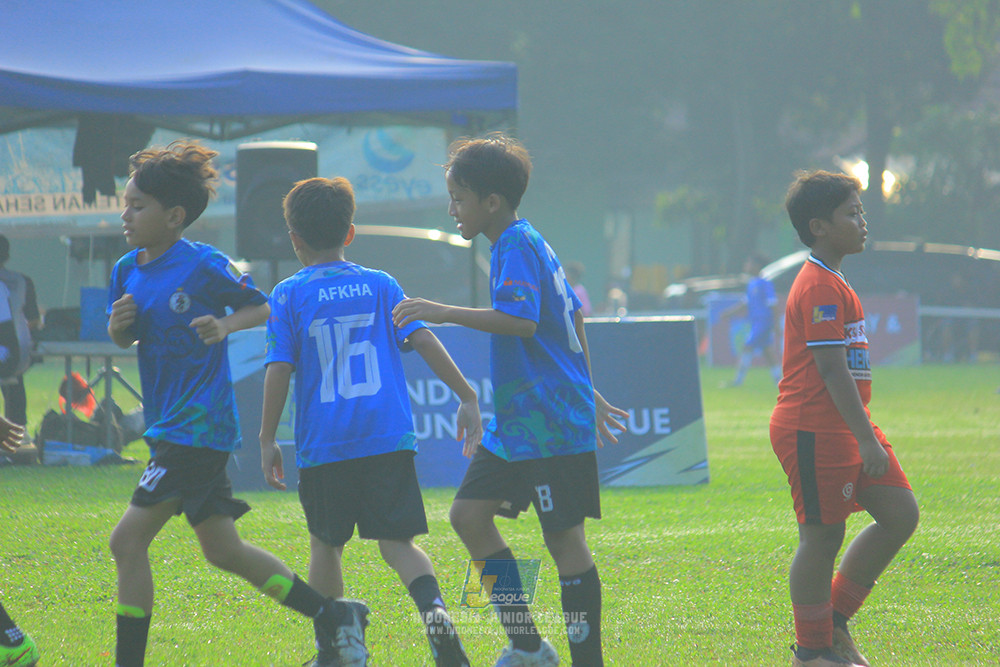 ijl u11 240526 steelford united vs kids soccer family