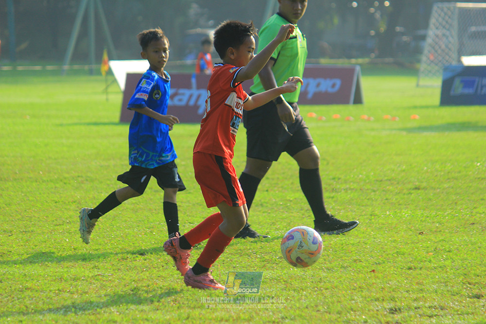 ijl u11 240526 steelford united vs kids soccer family