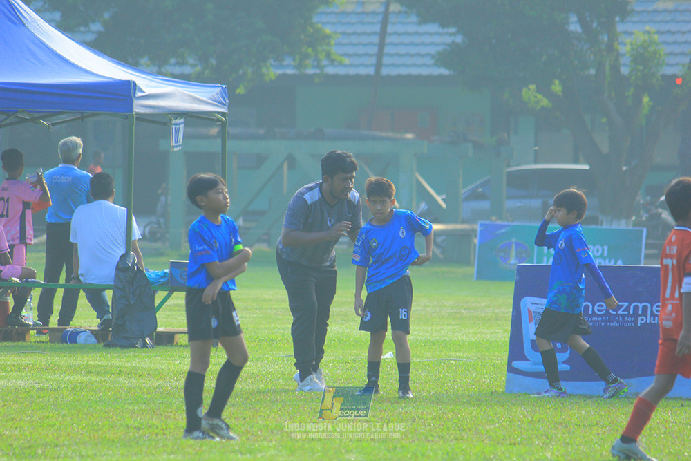 ijl u11 240526 steelford united vs kids soccer family