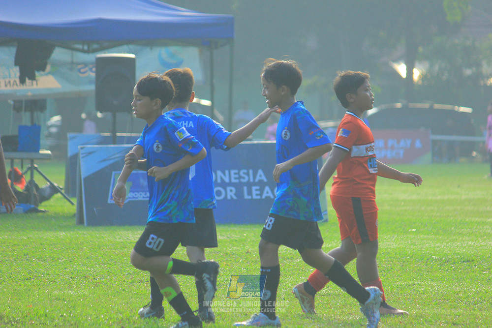 ijl u11 240526 steelford united vs kids soccer family