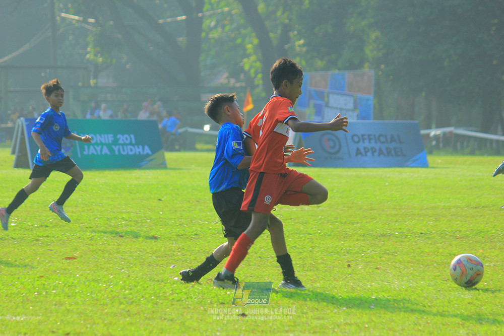 ijl u11 240526 steelford united vs kids soccer family