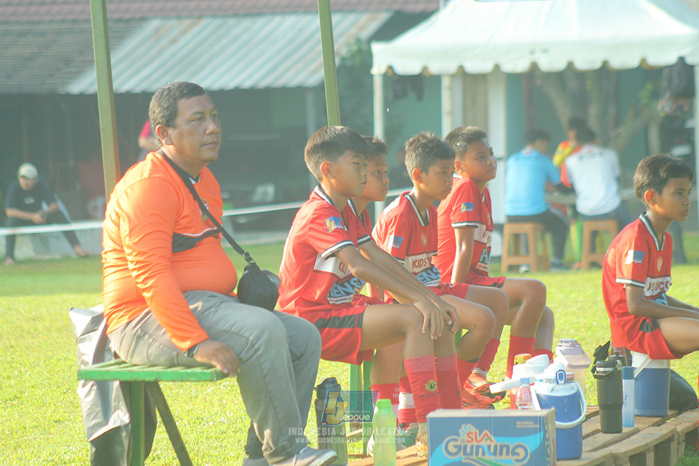 ijl u11 240526 steelford united vs kids soccer family