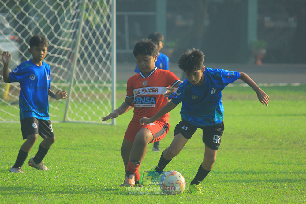 ijl u11 240526 steelford united vs kids soccer family