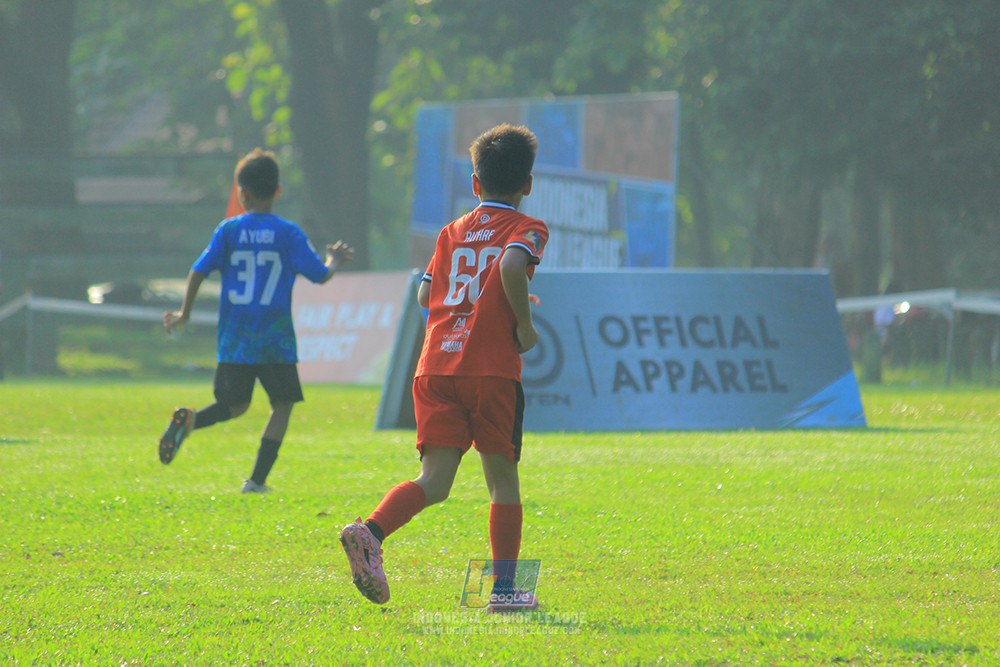 ijl u11 240526 steelford united vs kids soccer family