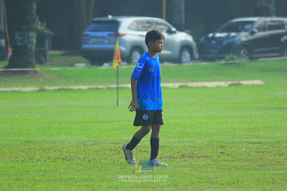 ijl u11 240526 steelford united vs kids soccer family