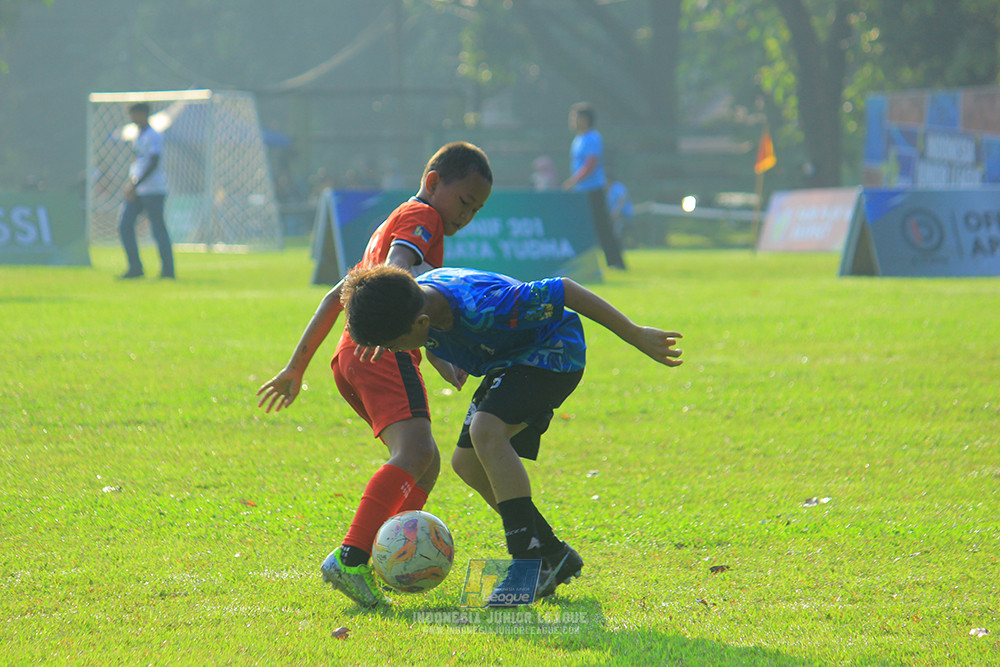 ijl u11 240526 steelford united vs kids soccer family