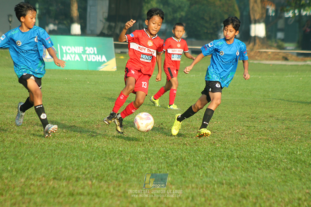 ijl u11 240526 steelford united vs kids soccer family