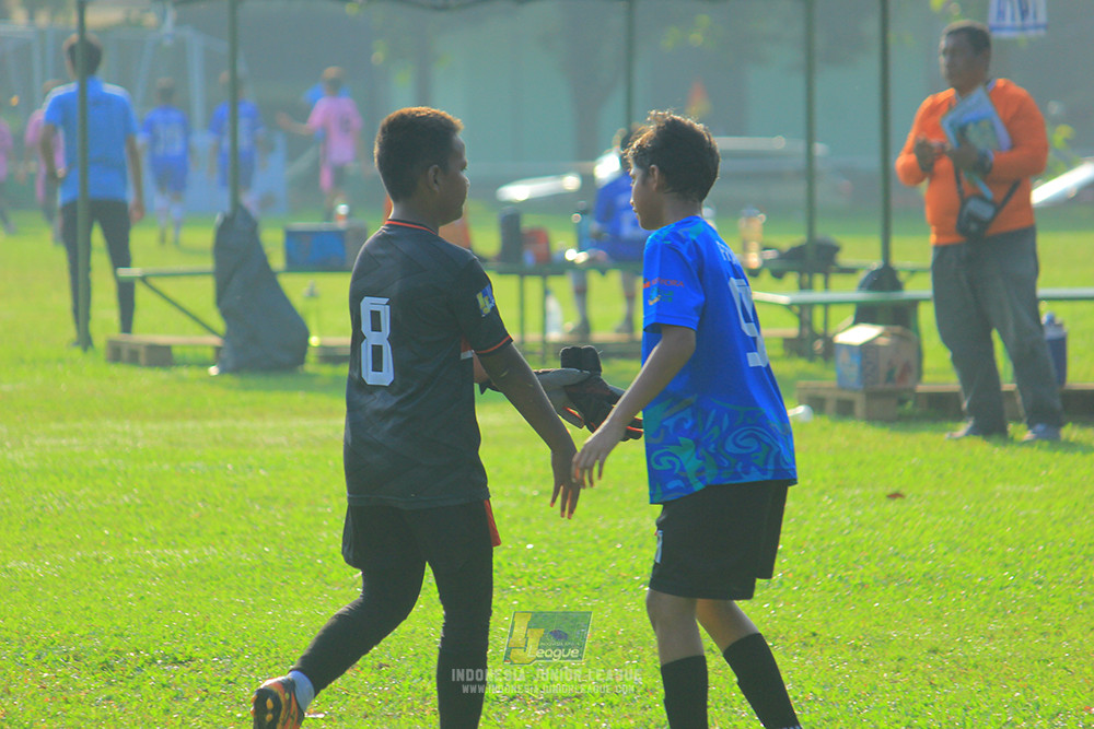 ijl u11 240526 steelford united vs kids soccer family