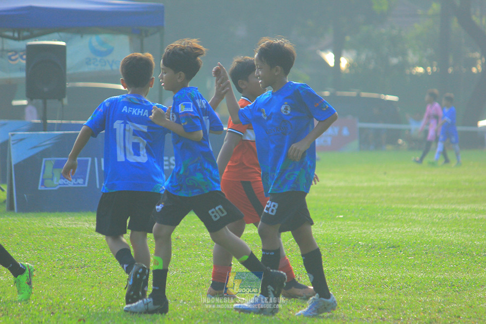 ijl u11 240526 steelford united vs kids soccer family