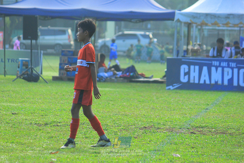 ijl u11 240526 steelford united vs kids soccer family