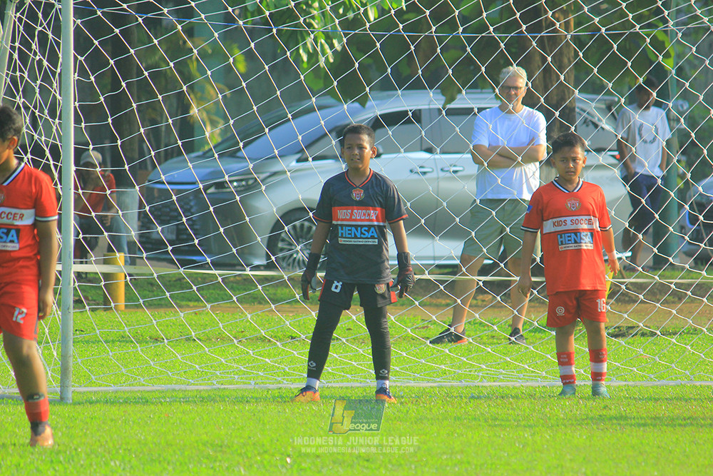 ijl u11 240526 steelford united vs kids soccer family