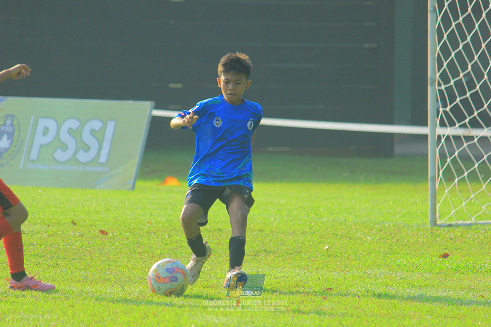 ijl u11 240526 steelford united vs kids soccer family