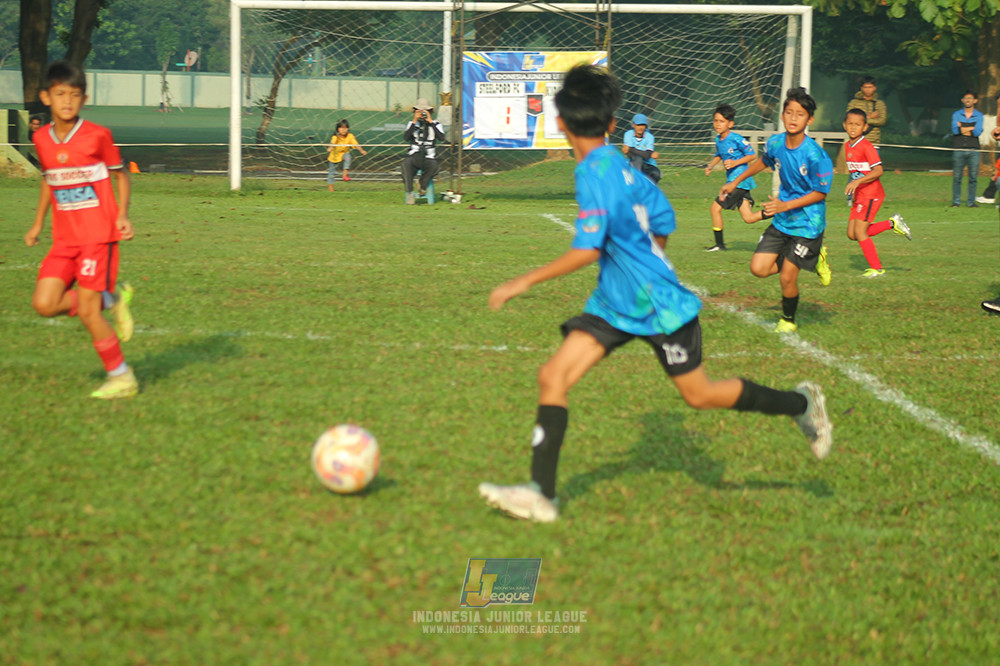 ijl u11 240526 steelford united vs kids soccer family