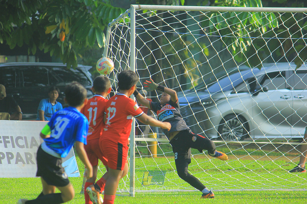 ijl u11 240526 steelford united vs kids soccer family
