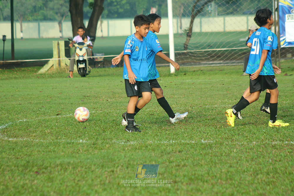 ijl u11 240526 steelford united vs kids soccer family
