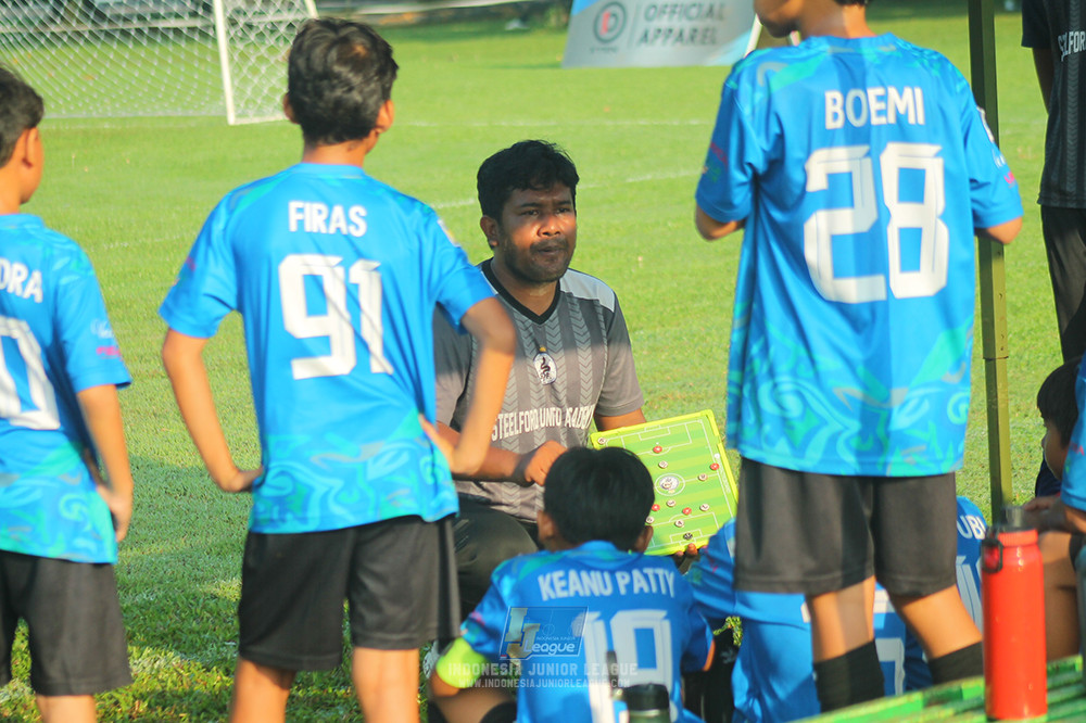ijl u11 240526 steelford united vs kids soccer family