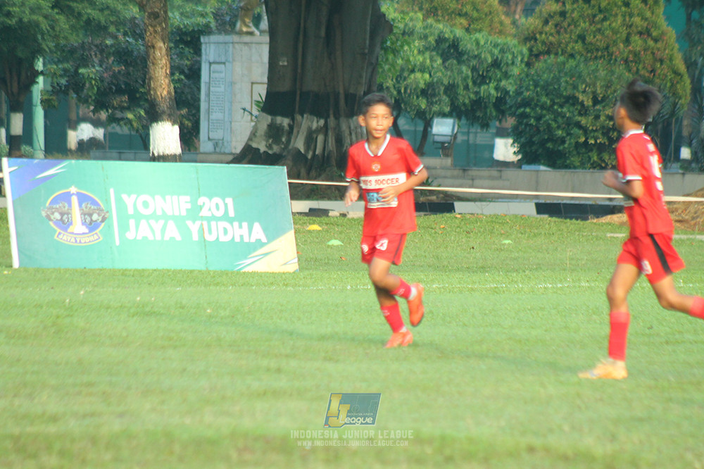 ijl u11 240526 steelford united vs kids soccer family