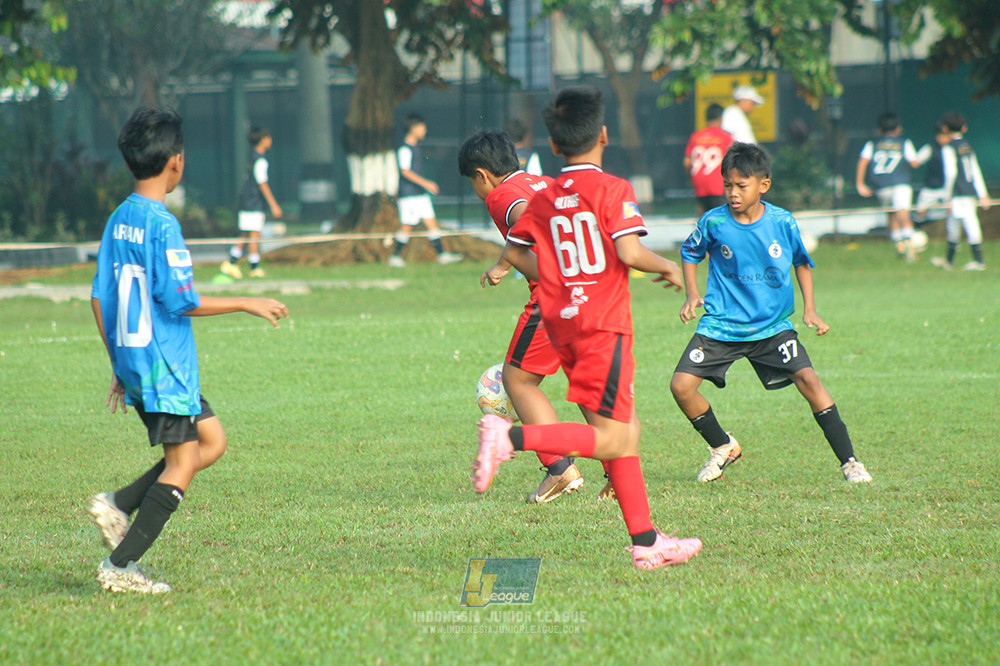 ijl u11 240526 steelford united vs kids soccer family