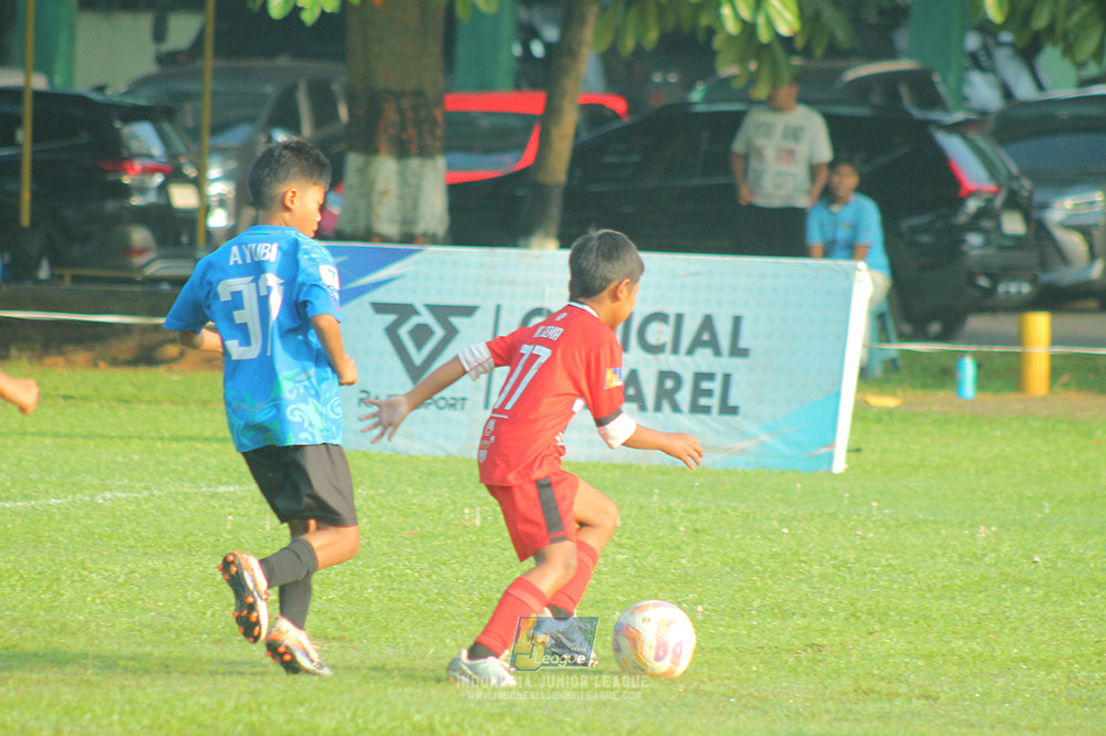 ijl u11 240526 steelford united vs kids soccer family