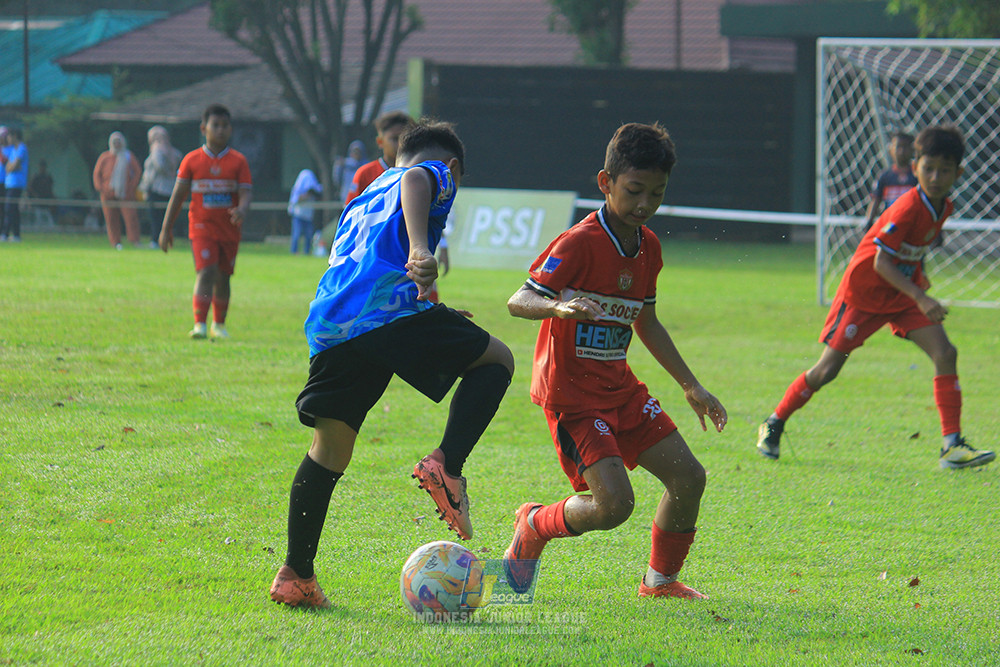 ijl u11 240526 steelford united vs kids soccer family